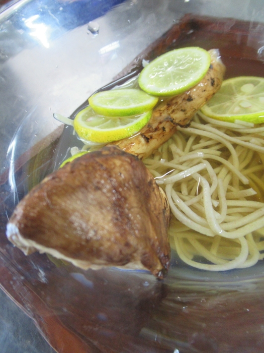 季節の冷やかけ 秋には松茸