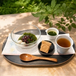 八女抹茶の本物のおいしさを、一番伝えられる形がゼリーだった。