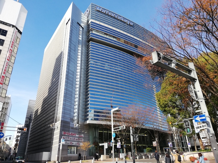 松坂屋名古屋店南館(地下鉄矢場町5番出口すぐ)