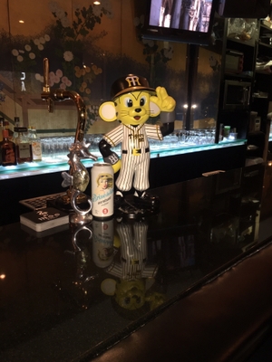 居酒屋のテーブル