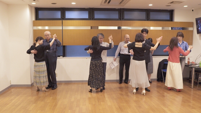 舞踏会に向けた練習会