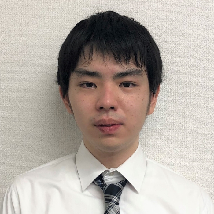 〈私立中担当〉 田中 宏明 先生(開成中出身) 毎年この時期になる と、自身が受験生だ った頃を思い出しま す。今年度の受験生 も来年度の受験生も 入試当日に、柔軟に 問題対応できるポイ ントを伝授します。