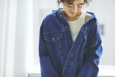 JACKET_BLUE着用1