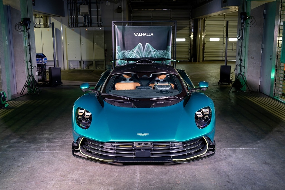 Aston Martin Valhalla