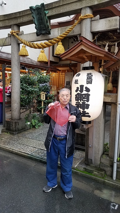 小網神社の前　引き