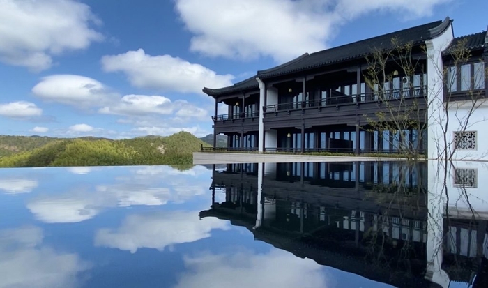 ロビーラウンジのテラスから見る風景