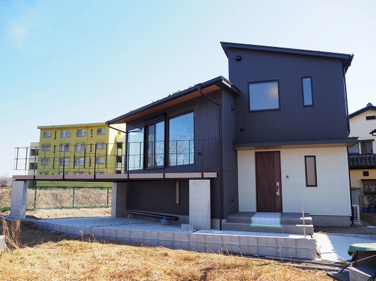 専門学生が設計する【家創りプロジェクト】　 デザイン住宅『利根川沿いの家』が竣工
