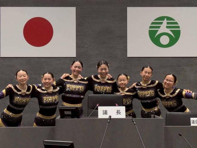 春日部市役所議会見学時の集合写真