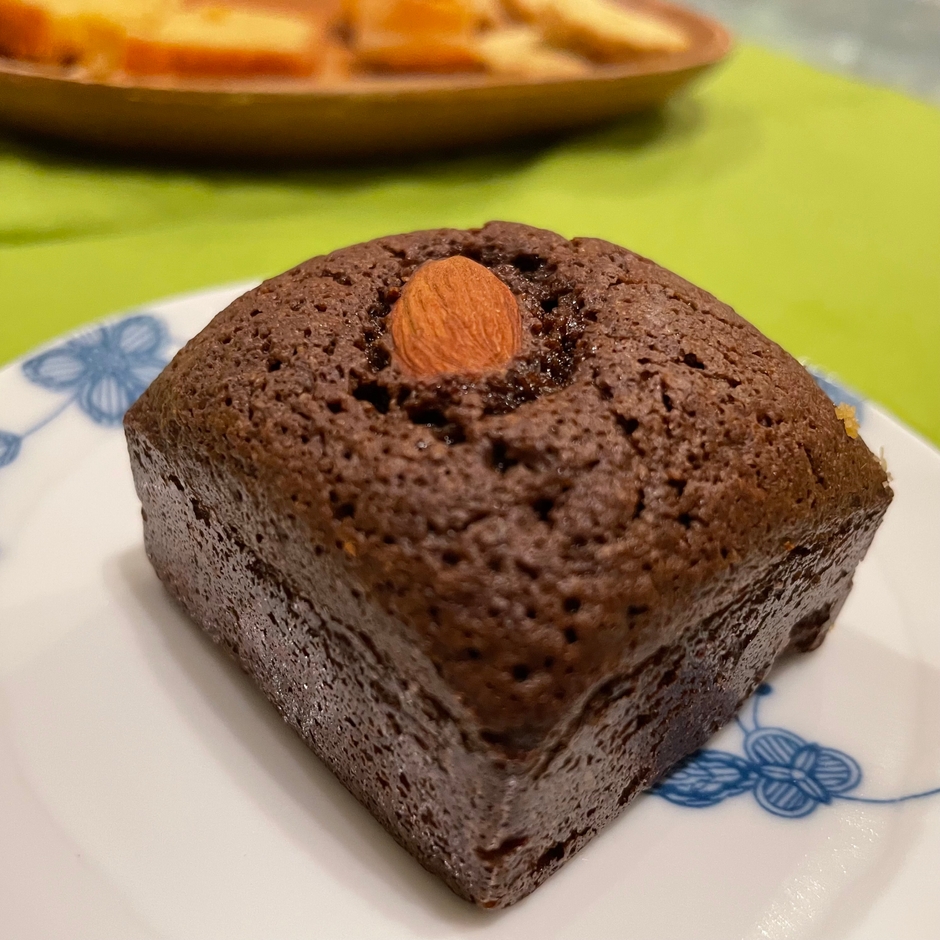 トルタカプレーゼ