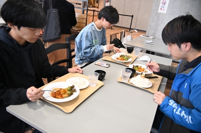 おいしく食べて支援に協力