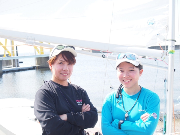 世界大会に挑む森コーチ（左）と奥村選手