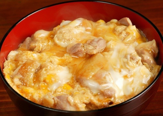 秋田「秋田比内や」比内地鶏親子丼