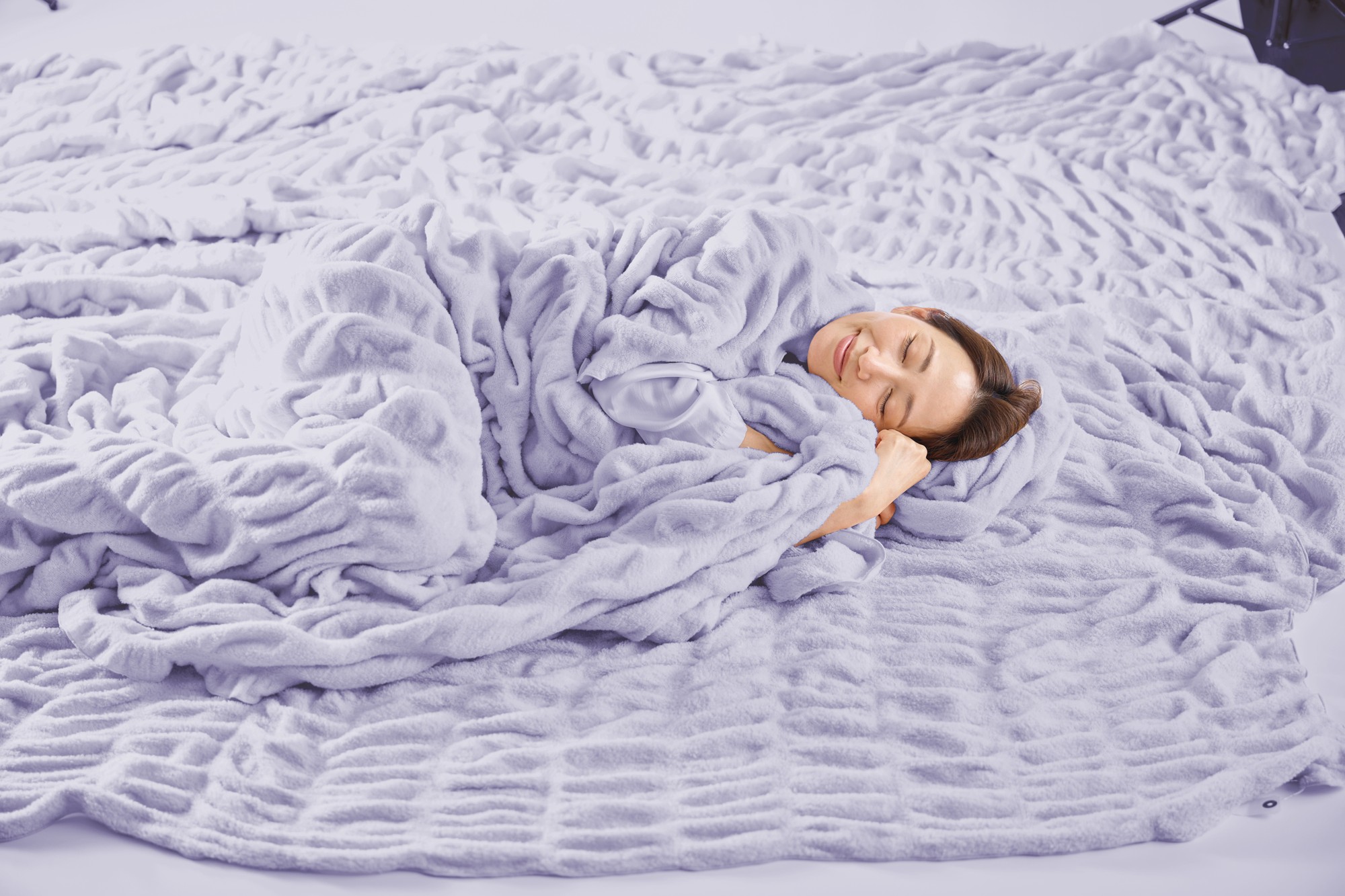 冬の人気寝具、シリーズ累計6万枚突破！ウール素材でさらに暖かい『ハグウォームプラス』9月1日発売開始