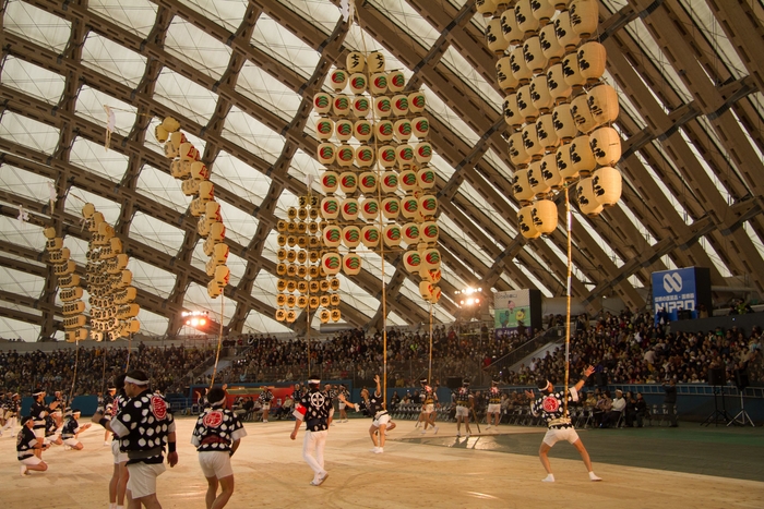 秋田の竿燈(昨年の様子)