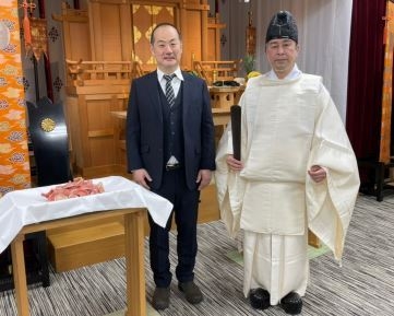 左から池田院長と北海道神宮頓宮神主