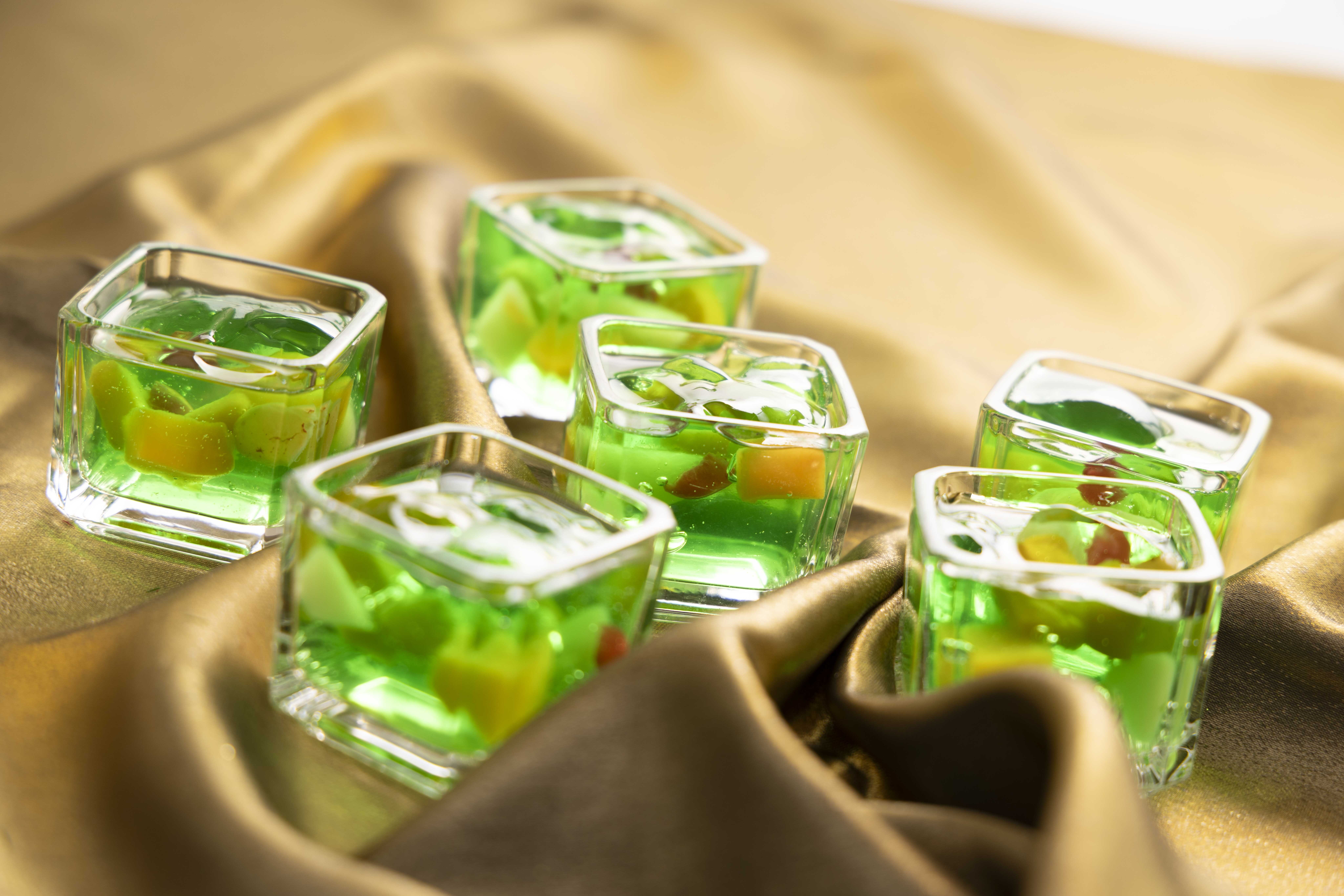 冬の光の宝石~メロンサイダーゼリー