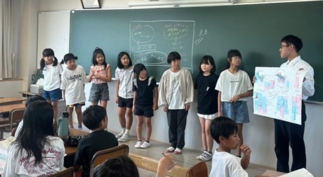 夏休み中の子どもの預け先に悩む共働き家庭に寄り添う　学童スタイルのサマースクール「Kidsアカデミー近大新宮校」を開催
