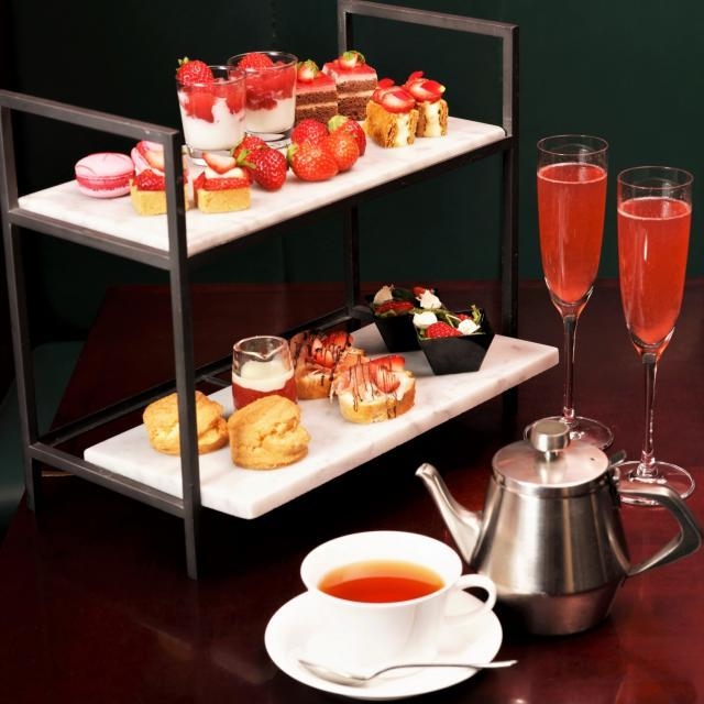 苺のアフタヌーンティー&イブニングハイティー