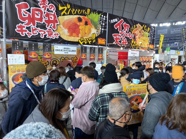 つねに行列が絶えず、1時間待ちになることも…朝イチを狙え!