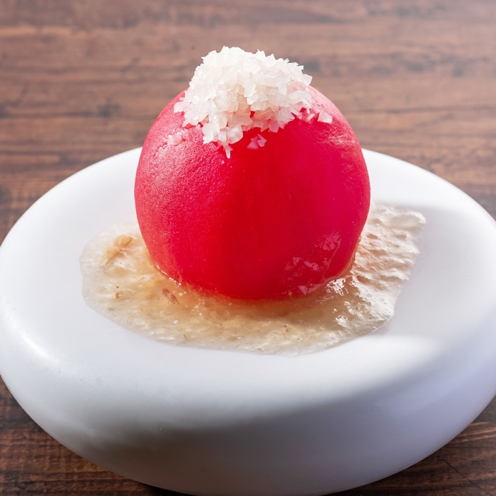 冷製トマト　コンソメジュレかけ