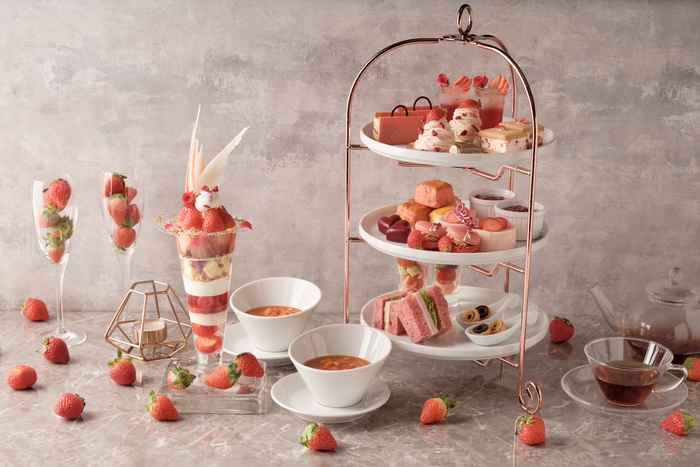 パフェ単品での販売に加え、ランチセットやアフタヌーンティーセットも販売(セット内容・価格は販売店舗により異なる)