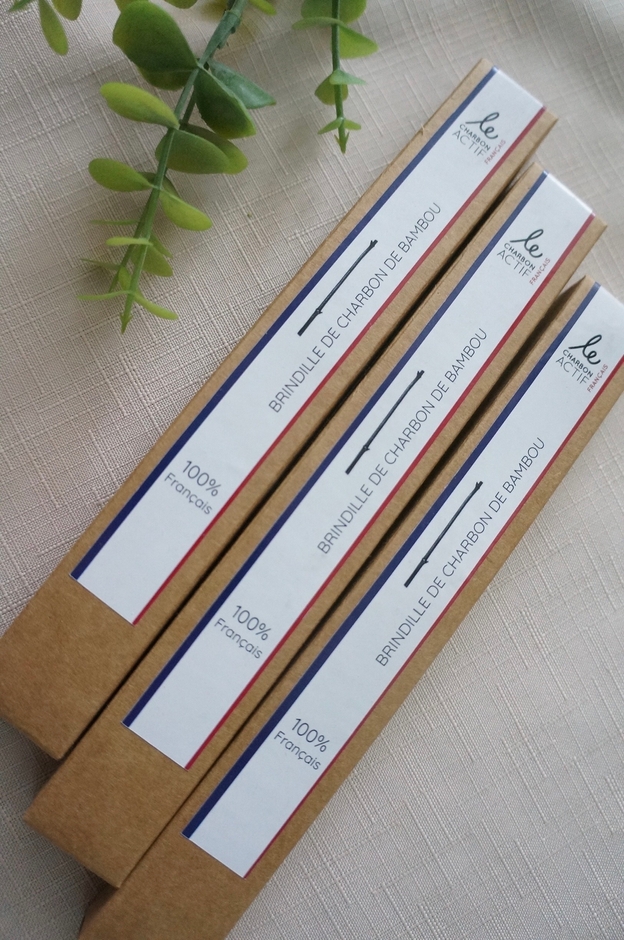 1本ずつ箱に入っています