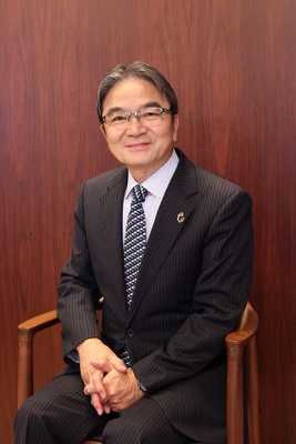 宮田 亮平氏