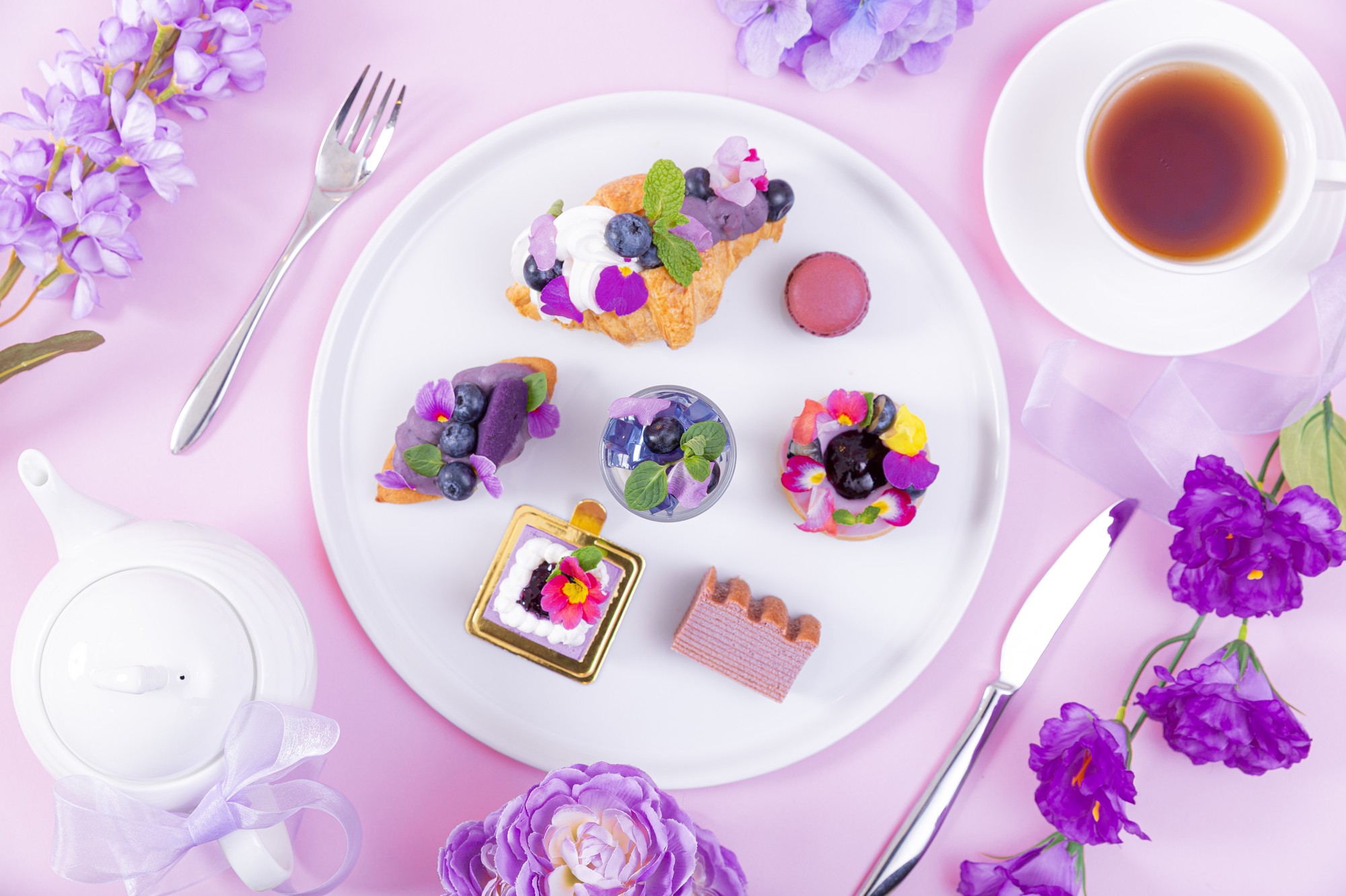 ホテル京阪 京橋 グランデ
「Violet Flower Afternoon Tea」
-心ときめく紫色のスイーツを優雅に楽しむティータイム-