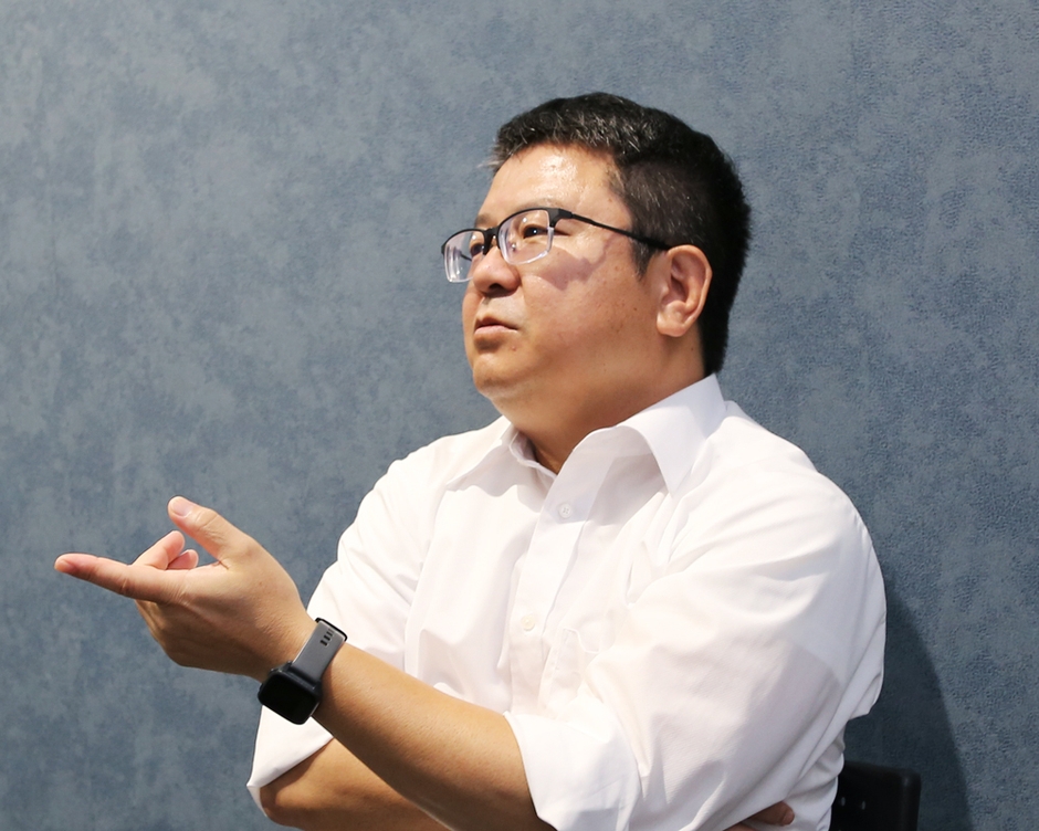 戦略推進本部 経営管理部長　村山様