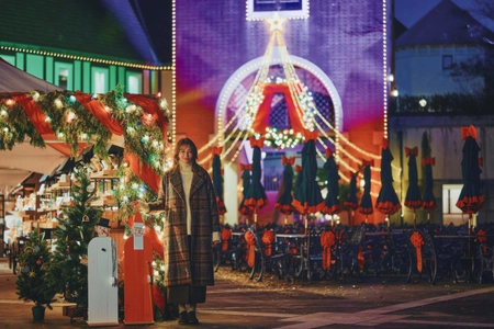 他とは一味違うクリスマスマーケット！山の上で煌めく イルミネーション×可愛いディスプレイが人気の 「神戸クリスマスマーケット2025」を11/8(土)から開催！ 25mの巨大ツリーや、可愛いタワーがさらにパワーアップ！