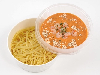 “もっちリ麺”＆“濃厚ソース”　 ソースをかけて食べる生パスタ １/１６（火）より２品同時発売