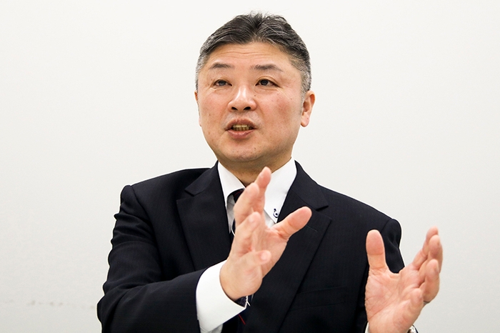 代表取締役社長 奥野敦氏