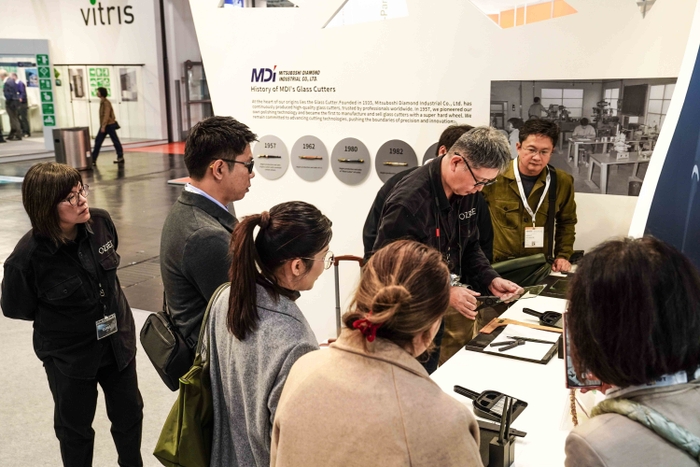 『glasstec 2024』OZREE 展示会ブースの様子(3)