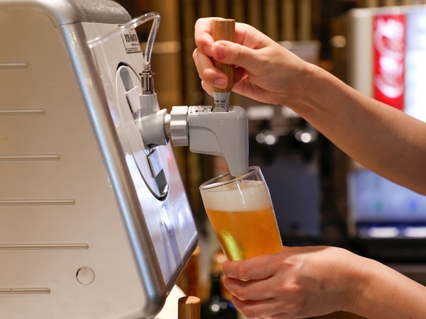 ビールが美味しい季節！飲み放題で喉を潤す