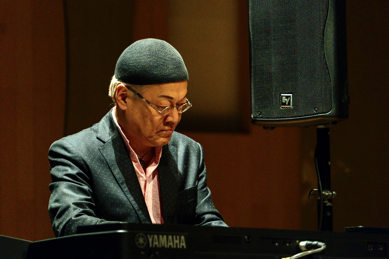 『エイコン・ヒビノ528Hz眠るコンサートpresented by HUGMOTTI』開催! “眠るコンサート”で眠れたのか?