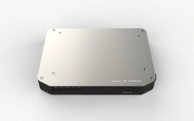 最大20台分のスマホを急速・フル充電！ EVリユース電池を再利用したモバイルバッテリー「R-ARCA」 2021年2月末に販売開始