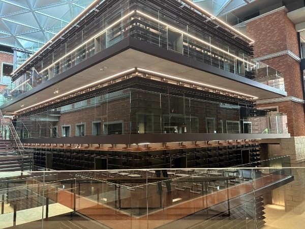 新図書館 内観