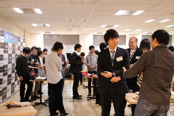 懇親会のもよう