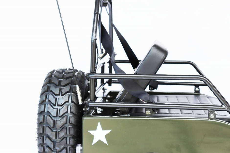 倒せるベンチシート