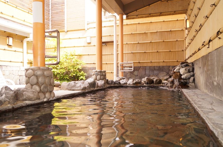 天然温泉露天風呂