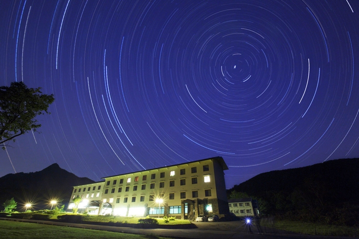 国立公園に泊まって流れ星をみつけよう　(休暇村奥大山・大山国立隠岐公園)