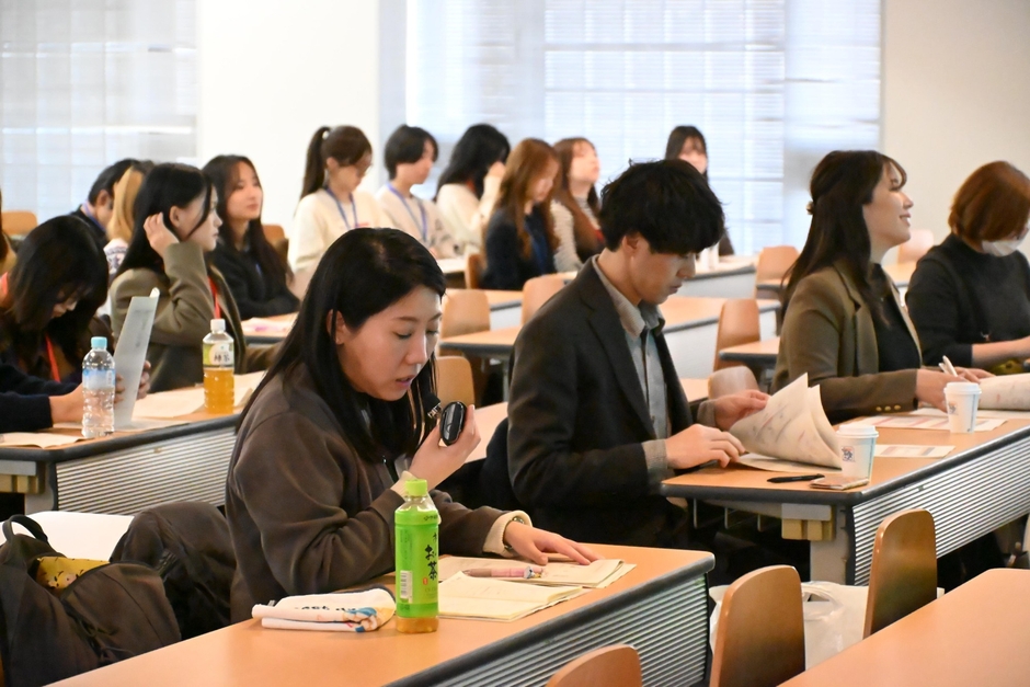 コメダ珈琲店の担当者らによる講評