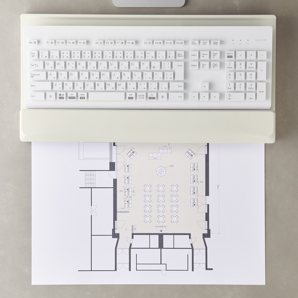 A3書類が収まる。