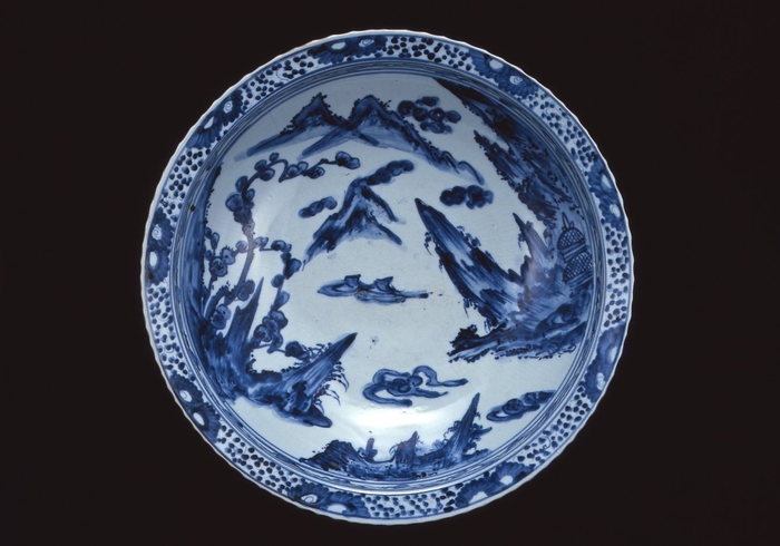 重要文化財 染付山水文大皿 大和文華館蔵