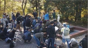 六甲高山植物園の冬支度 第44回 「小便小僧のマント着せ行事」 いよいよ来週、11月3日（金・祝）開催！