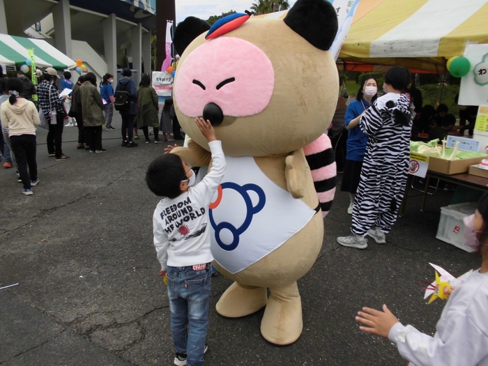 (株)トクヤマのマスコットキャラクター　たぬ助