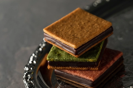 海老名初の全て店内工房で手作りした、 オリジナルチョコレート専門店 「CHOCOLATERIE SANDGLASS」が11月1日にOPEN