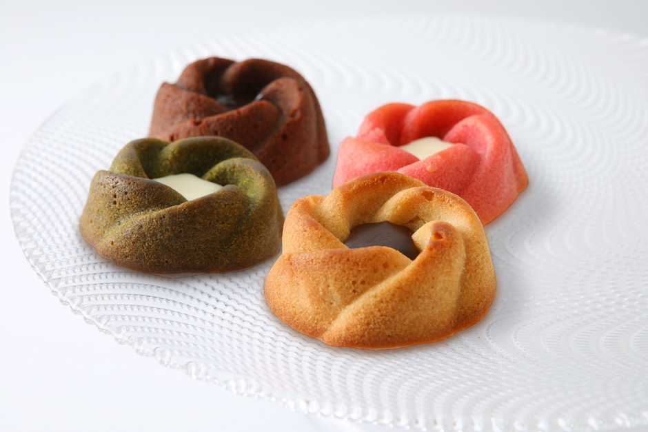 「洛甘フィナンシェ」<プレーン><抹茶><木苺><ショコラ(春限定)> 各270円
