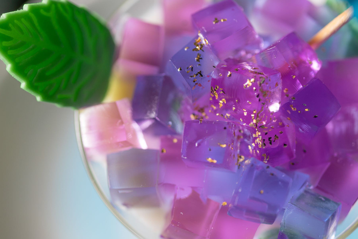 鮮やかな紫陽花カラーに心ときめく、パティシエ特製のひんやりパフェ