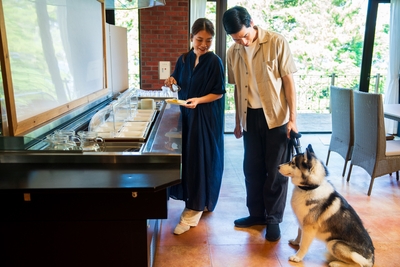 愛犬用ビュッフェ
